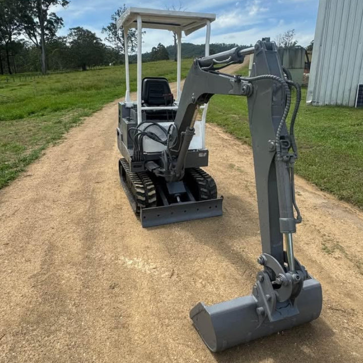 Takeuchi 1.5T Excavator and 3T Trailer