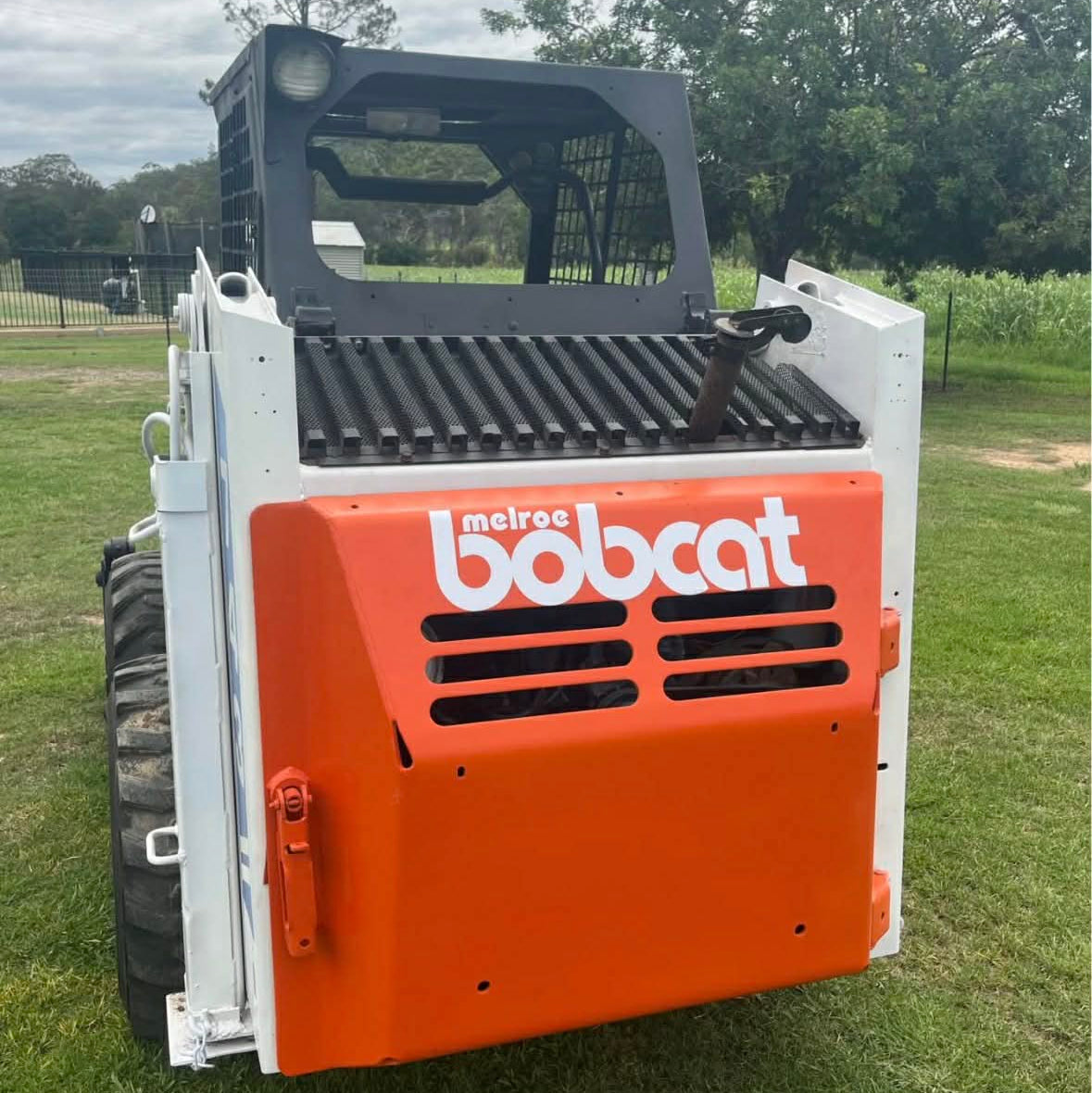Bobcat 743 Skid Steer 1990